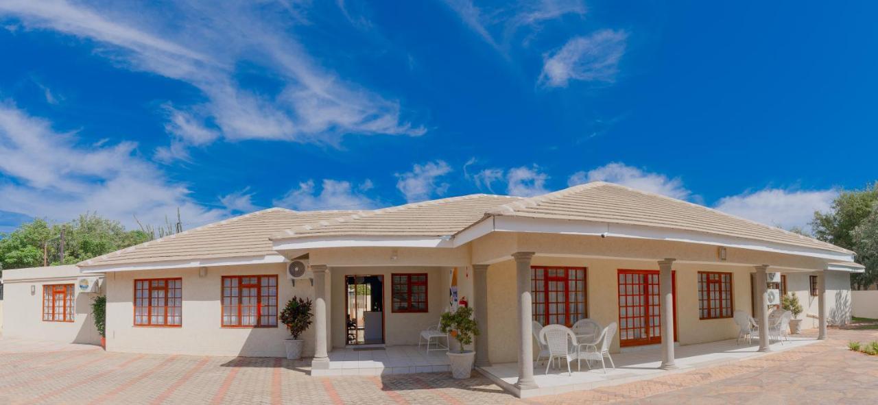 Green Lagoon Guest House Gaborone Exterior photo